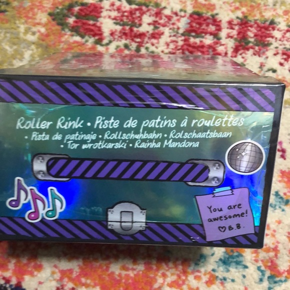 Lol roller rink furniture set - Picture 2 of 2